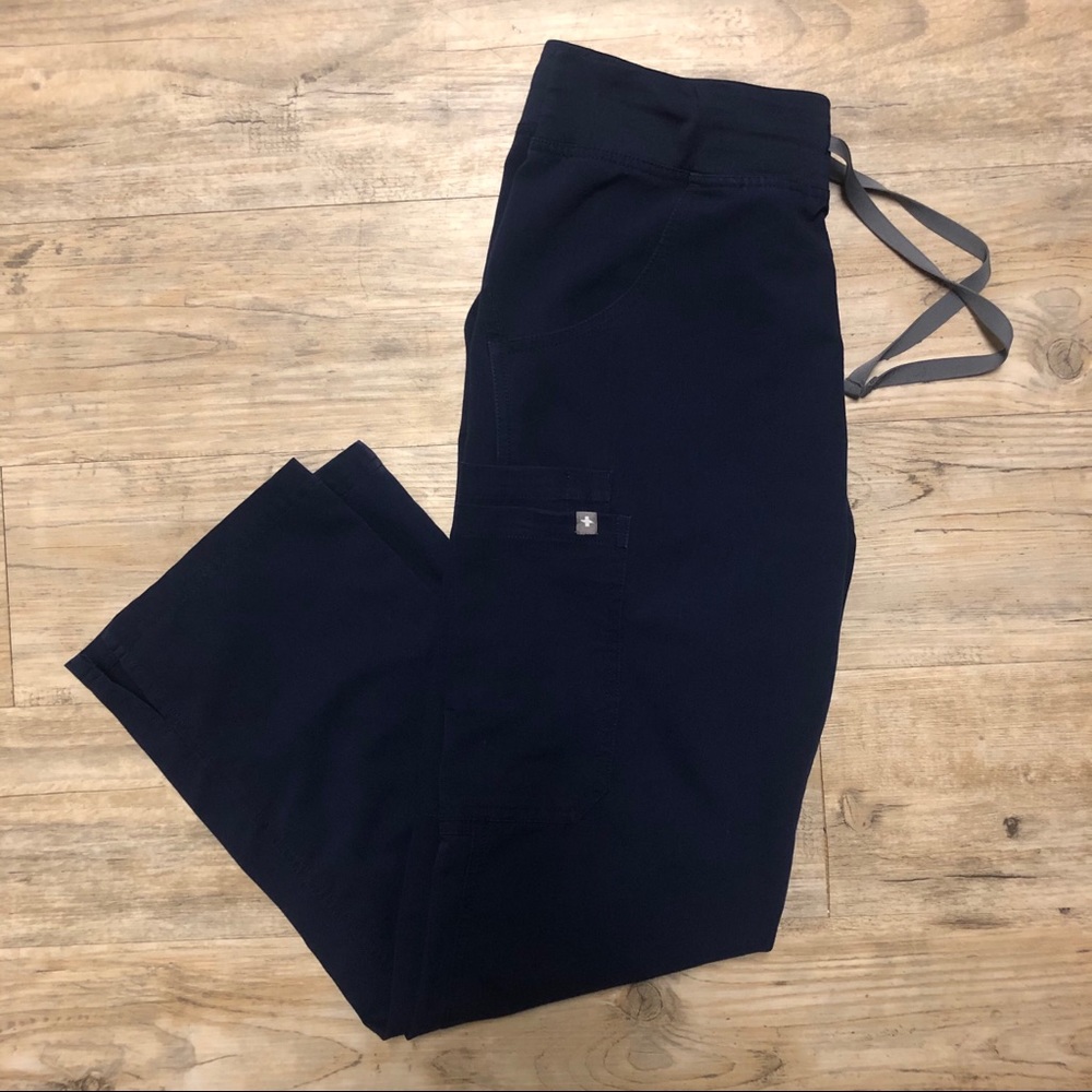 Figs Navy Kade Petite Cargo Scrub Pants